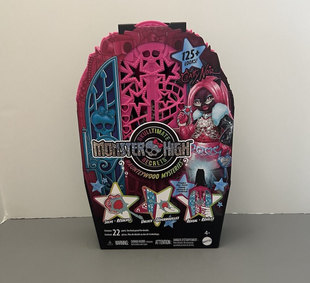 Monster High Skulltimate Secrets Hauntlywood Mysteries Doll Catty Noir NEW